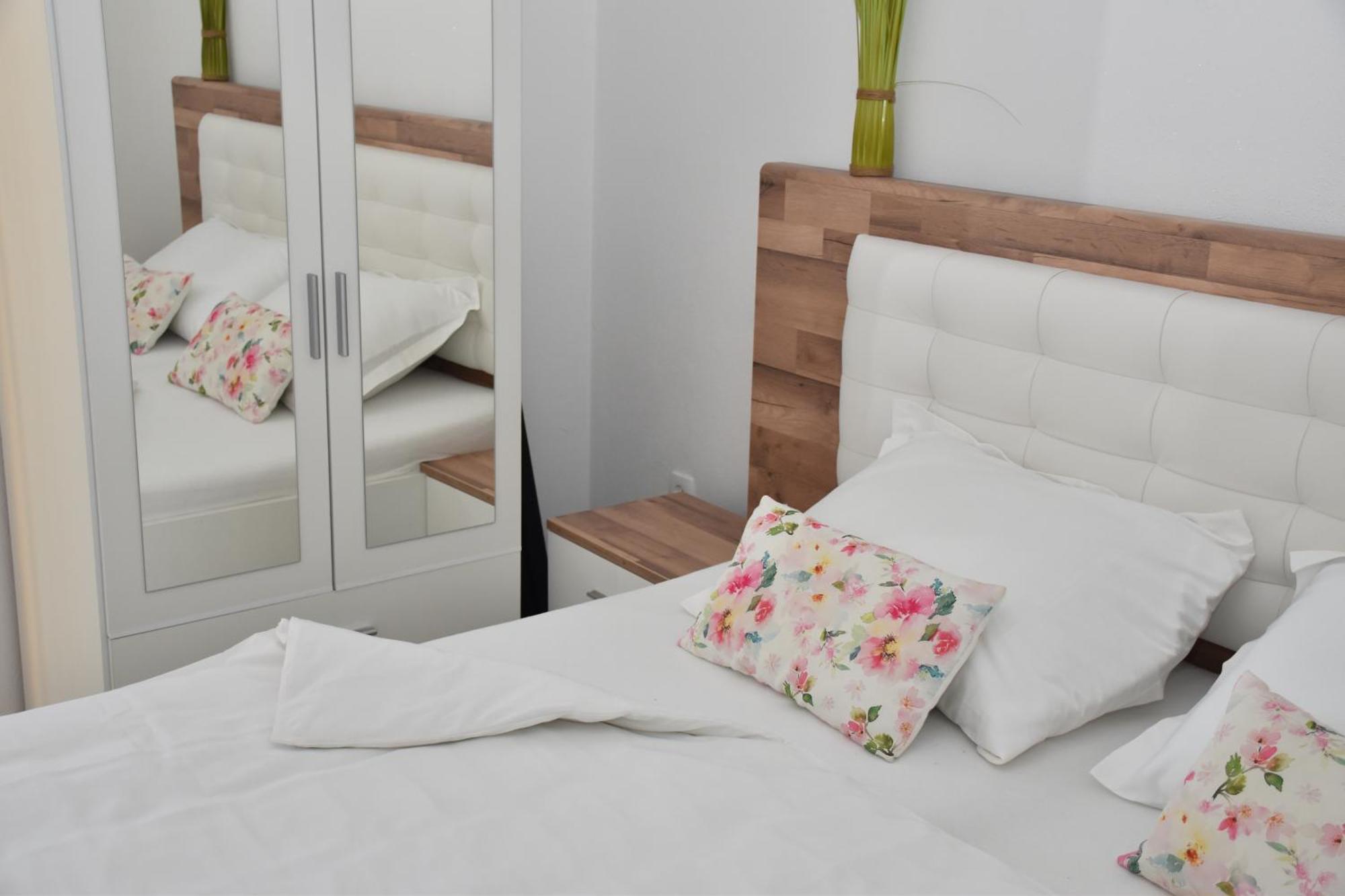 Apartman Stipic 2 Kastela Exterior photo